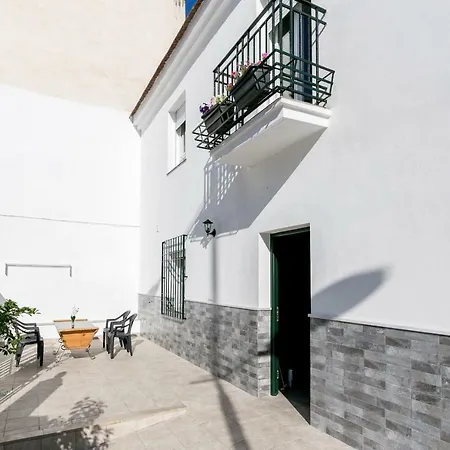 Casa Macetero En * Granada